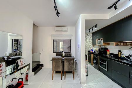 Casa à venda com 135m², 3 quartos e 2 vagasSala