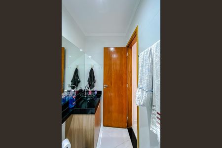 Casa à venda com 135m², 3 quartos e 2 vagasBanheiro