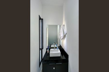 Casa à venda com 135m², 3 quartos e 2 vagasLavabo