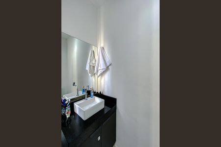 Casa à venda com 135m², 3 quartos e 2 vagasLavabo