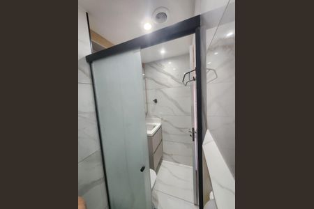 Apartamento para alugar com 46m², 2 quartos e 1 vaga Apartamento para alugar com 46m², 2 quartos e 1 vagaBanheiro