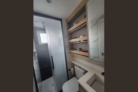 Apartamento para alugar com 46m², 2 quartos e 1 vaga Apartamento para alugar com 46m², 2 quartos e 1 vagaBanheiro