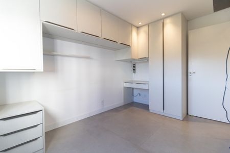 Apartamento à venda com 69m², 2 quartos e 2 vagas Apartamento à venda com 69m², 2 quartos e 2 vagasSuíte