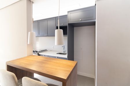 Apartamento à venda com 69m², 2 quartos e 2 vagas Apartamento à venda com 69m², 2 quartos e 2 vagasCozinha