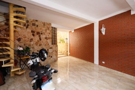 Casa à venda com 185m², 2 quartos e 1 vagaGaragem