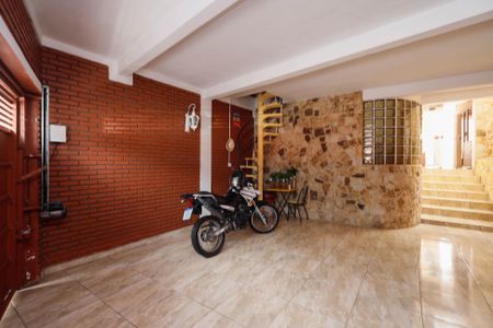 Casa à venda com 185m², 2 quartos e 1 vagaGaragem