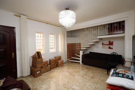 Sala de casa à venda com 2 quartos, 185m² em Parque Casa de Pedra, São Paulo