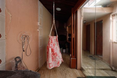 Casa à venda com 185m², 2 quartos e 1 vagaÁrea de Serviço / Churrasqueira 