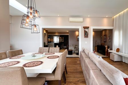 Apartamento à venda com 153m², 4 quartos e 2 vagas Apartamento à venda com 153m², 4 quartos e 2 vagasSala
