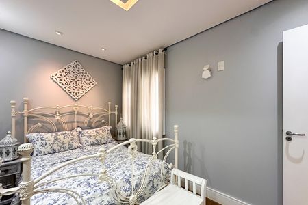 Apartamento à venda com 153m², 4 quartos e 2 vagas Apartamento à venda com 153m², 4 quartos e 2 vagasSuíte