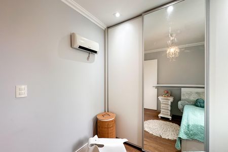 Apartamento à venda com 153m², 4 quartos e 2 vagas Apartamento à venda com 153m², 4 quartos e 2 vagasQuarto 1