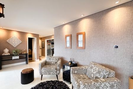 Apartamento à venda com 153m², 4 quartos e 2 vagas Apartamento à venda com 153m², 4 quartos e 2 vagasSala de estar