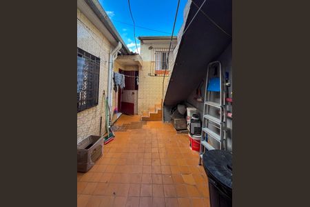 Quintal de casa à venda com 8 quartos, 500m² em Vila Moraes, São Paulo