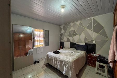 Quarto 3 de casa à venda com 8 quartos, 377m² em Vila Moraes, São Paulo