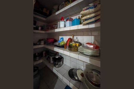 Despensa de casa à venda com 8 quartos, 500m² em Vila Moraes, São Paulo