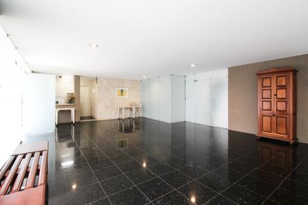 Apartamento para alugar com 105m², 2 quartos e sem vaga Apartamento para alugar com 105m², 2 quartos e sem vagaÁrea comum - Salão de festas