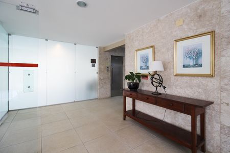 Apartamento para alugar com 105m², 2 quartos e sem vaga Apartamento para alugar com 105m², 2 quartos e sem vagaHall