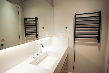 Apartamento para alugar com 105m², 2 quartos e sem vaga Apartamento para alugar com 105m², 2 quartos e sem vagaBanheiro da Suíte