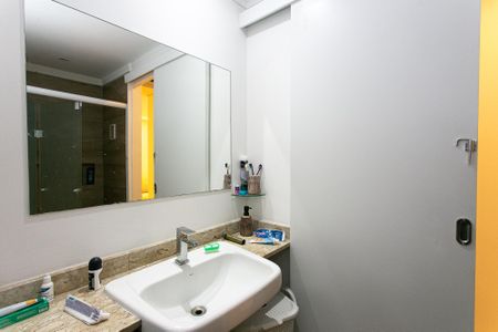 Apartamento à venda com 62m², 3 quartos e 1 vaga Apartamento à venda com 62m², 3 quartos e 1 vagaBanheiro