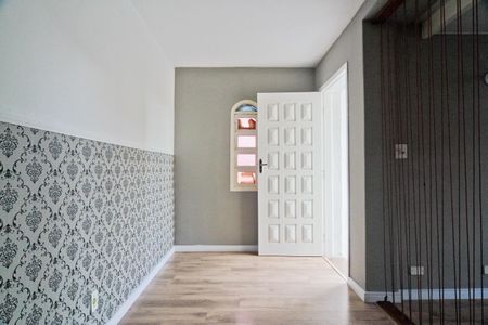 Sala de casa para alugar com 2 quartos, 70m² em Jardim Regina, São Paulo