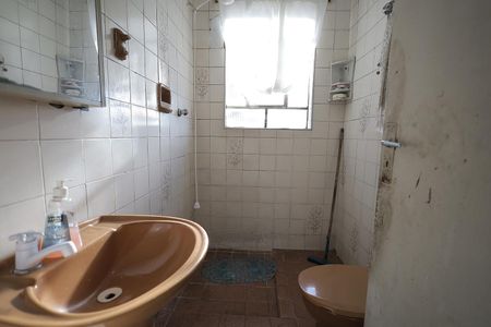 Casa à venda com 88m², 3 quartos e 1 vagaBanheiro