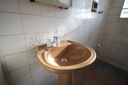 Casa à venda com 88m², 3 quartos e 1 vagaBanheiro