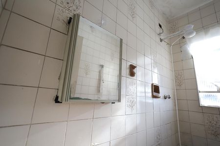 Casa à venda com 88m², 3 quartos e 1 vagaBanheiro