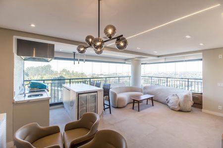 Sala  de apartamento à venda com 3 quartos, 119m² em Centro Comercial Jubran, Barueri