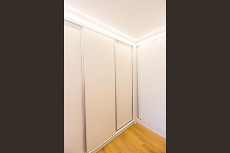 Closet da suíte  de apartamento à venda com 3 quartos, 119m² em Centro Comercial Jubran, Barueri