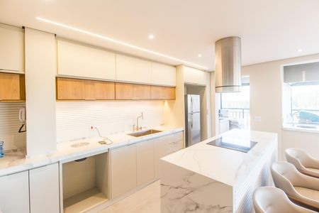 Cozinha de apartamento à venda com 3 quartos, 119m² em Centro Comercial Jubran, Barueri