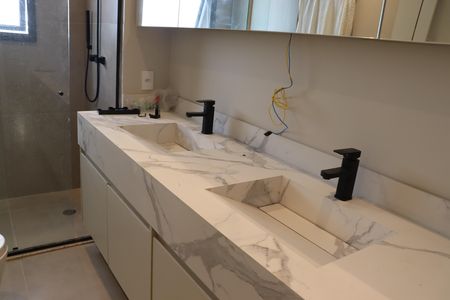 Apartamento à venda com 119m², 3 quartos e 2 vagasBanheiro da Suíte 3