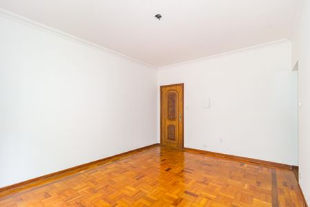Apartamento à venda com 75m², 2 quartos e 1 vaga Apartamento à venda com 75m², 2 quartos e 1 vagaSala