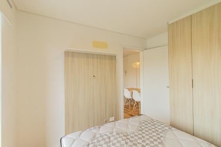 Quarto 1 Suite de apartamento para alugar com 2 quartos, 60m² em Água Verde, Curitiba
