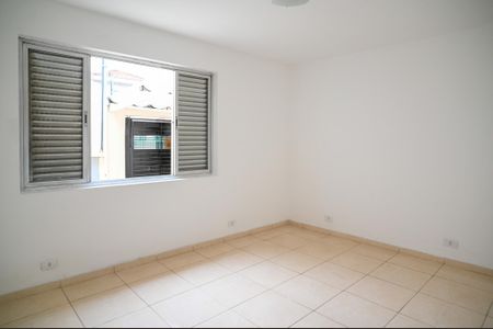 Quarto 1 de casa para alugar com 3 quartos, 160m² em Vila Santo Estefano, São Paulo