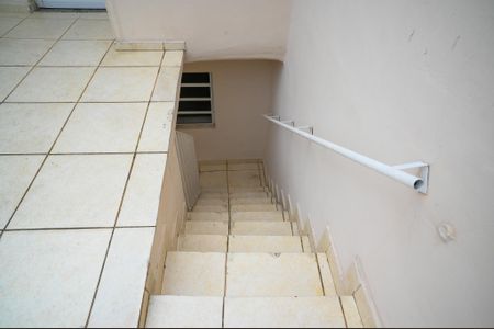 Casa à venda com 160m², 3 quartos e 3 vagasEscada