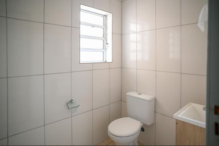 Casa à venda com 160m², 3 quartos e 3 vagasCasa 2 - Banheiro social