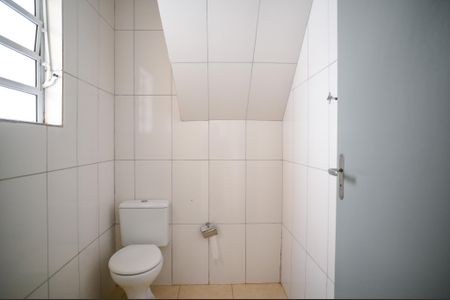 Casa à venda com 160m², 3 quartos e 3 vagasBanheiro social