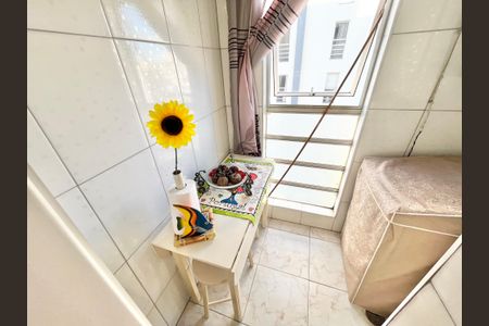 Apartamento à venda com 78m², 2 quartos e 1 vagaÁrea de Serviço