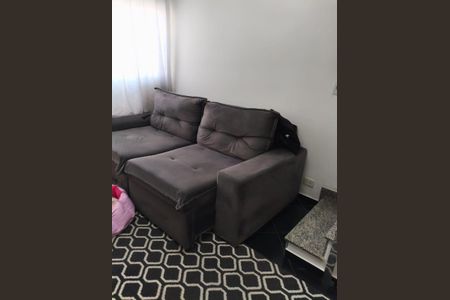 Sala de casa à venda com 2 quartos, 150m² em Jardim Caguassu, São Paulo