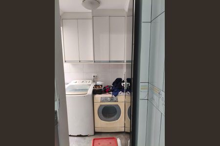Casa à venda com 150m², 2 quartos e 2 vagas Casa à venda com 150m², 2 quartos e 2 vagasÁrea de serviço