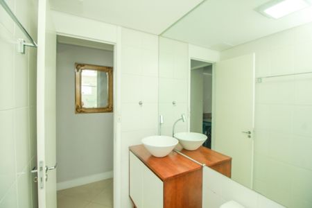 Apartamento à venda com 64m², 2 quartos e 1 vagaBanheiro Social