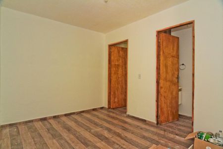 Sala de casa para alugar com 1 quarto, 40m² em Jardim Regina, São Paulo