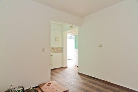 Sala de casa para alugar com 1 quarto, 40m² em Jardim Regina, São Paulo