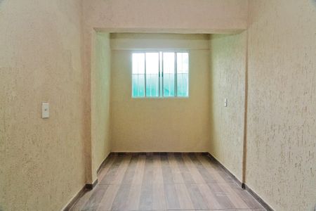 Quarto de casa para alugar com 1 quarto, 40m² em Jardim Regina, São Paulo