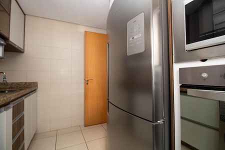 Apartamento para alugar com 62m², 2 quartos e 1 vagaCozinha e Área de Serviço