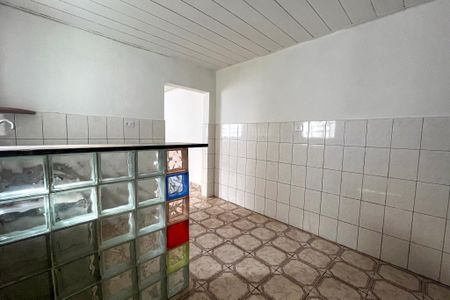 Cozinha de casa para alugar com 1 quarto, 37m² em Vila Moraes, São Paulo