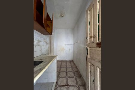 Cozinha de casa para alugar com 1 quarto, 28m² em Vila Moraes, São Paulo