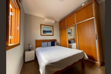 Casa para alugar com 197m², 3 quartos e 4 vagasQuarto