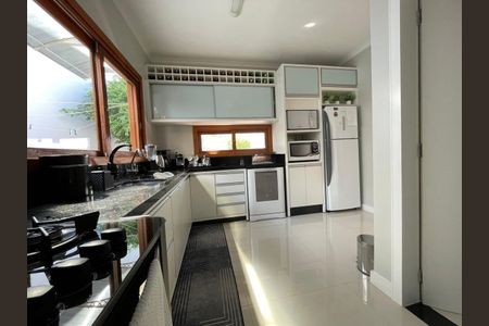 Casa para alugar com 197m², 3 quartos e 4 vagasCozinha