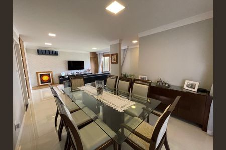 Casa para alugar com 197m², 3 quartos e 4 vagasSala de jantar